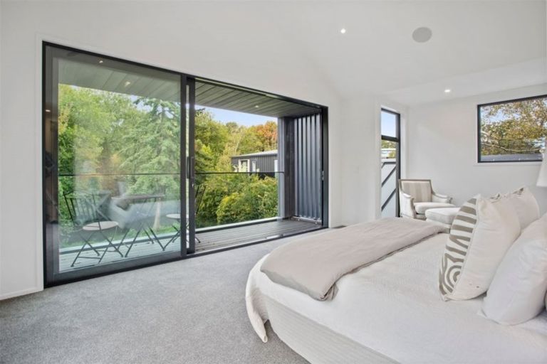 Photo of property in 1b Wood Lane, Fendalton, Christchurch, 8014