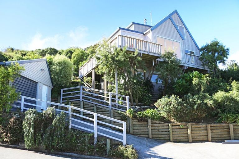 Photo of property in 10 Selwyn Parade, Lyttelton, 8082