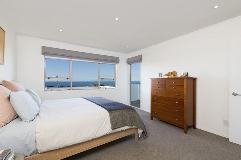 Photo of property in 2/65 Castor Bay Road, Castor Bay, Auckland, 0620