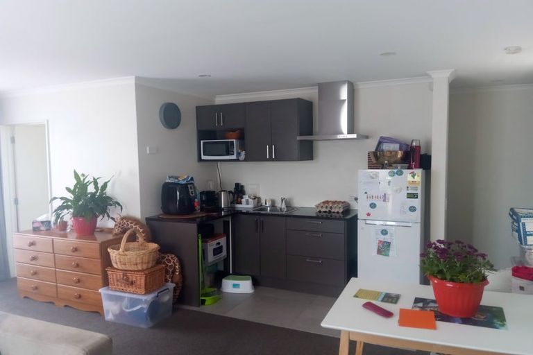 Photo of property in 53 Popokatea Drive, Takanini, 2112