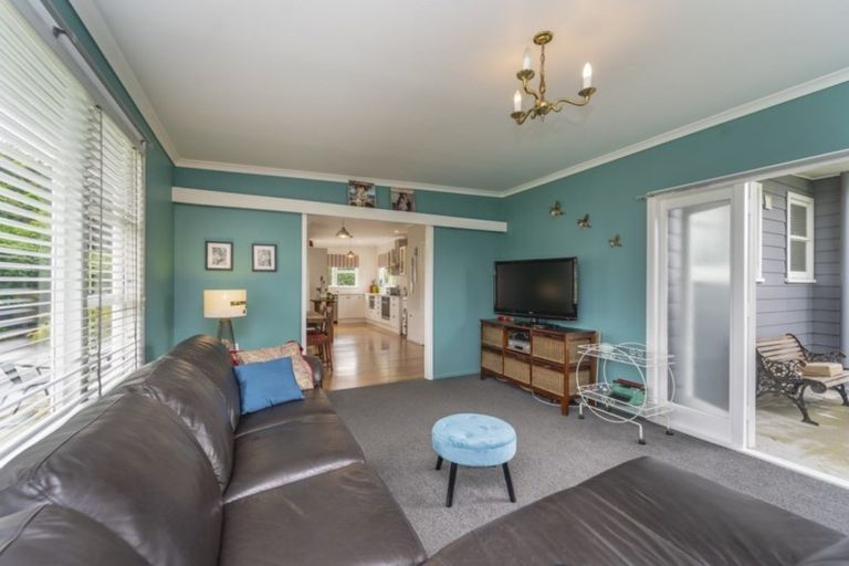 Photo of property in 12 East Street, Greytown, 5712