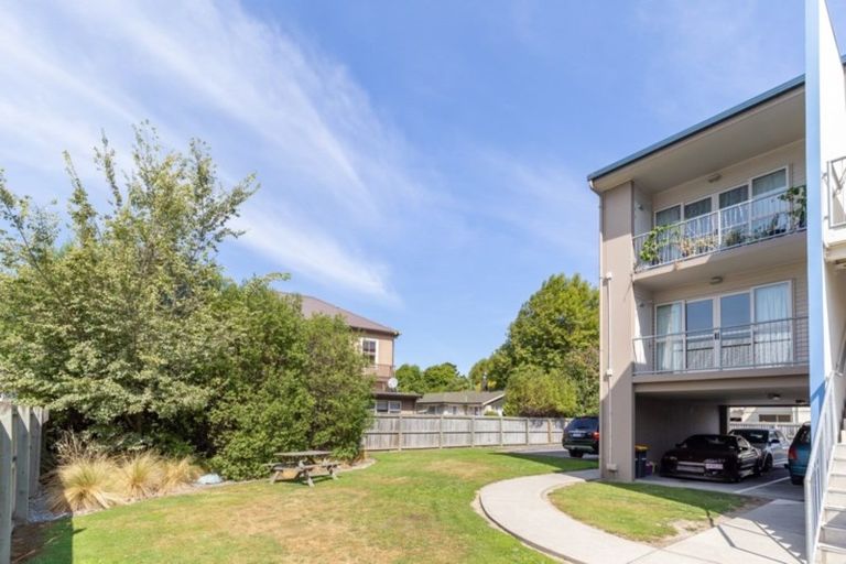 Photo of property in 33/30 Mathesons Road, Phillipstown, Christchurch, 8011