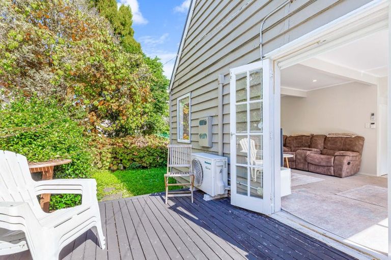 Photo of property in 2/32 Moana Avenue, Onehunga, Auckland, 1061