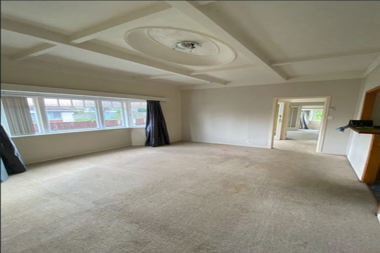 Photo of property in 1/3170 Great North Road, New Lynn, Auckland, 0600