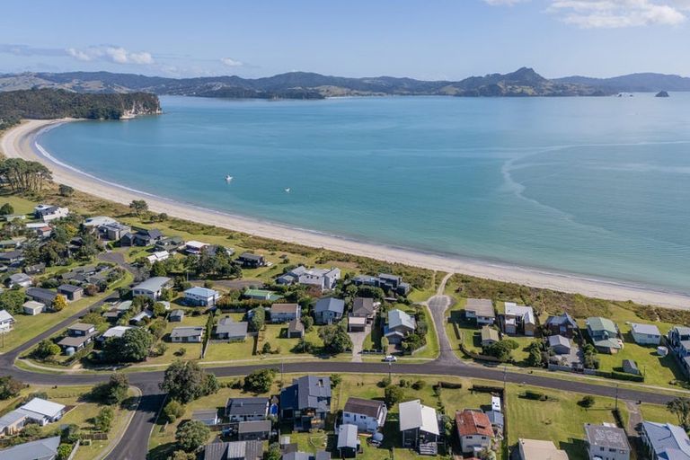 Photo of property in 79 Captain Cook Road, Cooks Beach, Whitianga, 3591