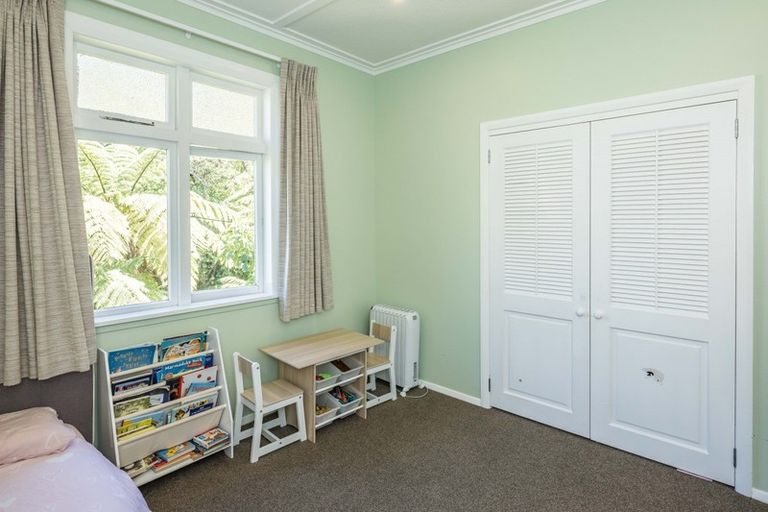 Photo of property in 21 Asquith Terrace, Brooklyn, Wellington, 6021