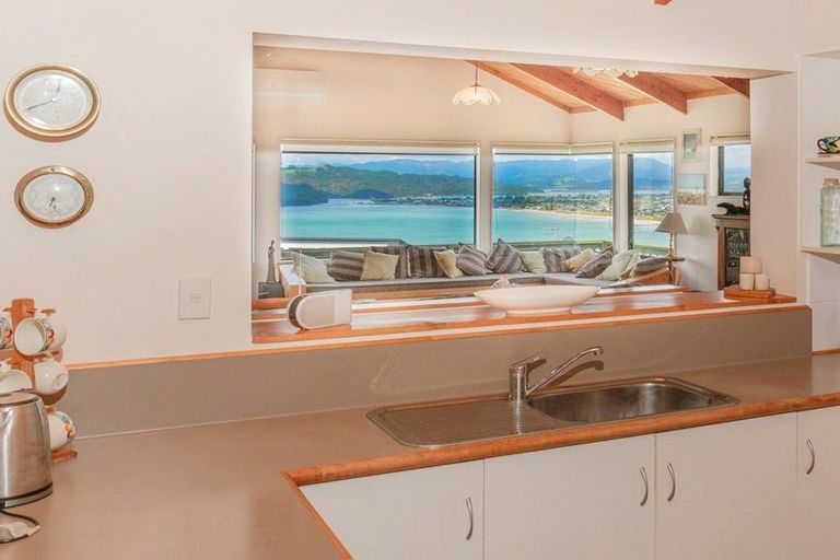 Photo of property in 107 Centennial Drive, Whitianga, 3510