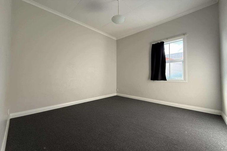 Photo of property in 28 Donald Mclean Street, Newtown, Wellington, 6021