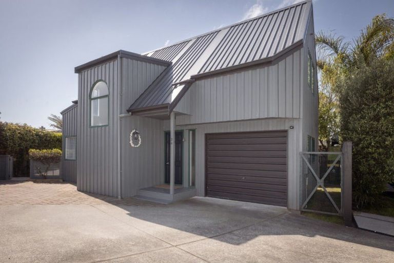 Photo of property in 3a Allison Avenue, Mount Maunganui, 3116