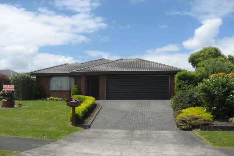 Photo of property in 11 Wai Iti Place, Clendon Park, Auckland, 2103