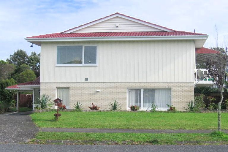 Photo of property in 12 Treeway, Sunnyhills, Auckland, 2010