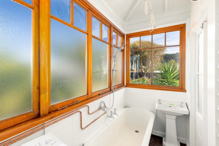Photo of property in 155 Shaw Avenue, New Brighton, Christchurch, 8083