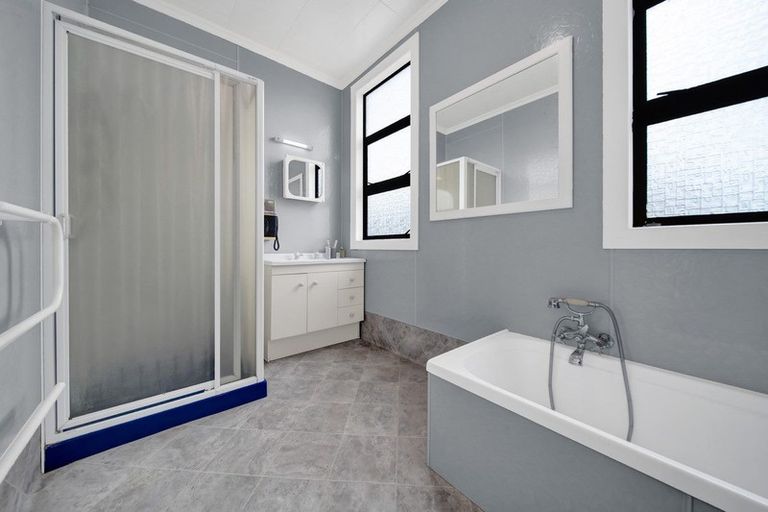 Photo of property in 4 Riverside, Kaponga, Hawera, 4679