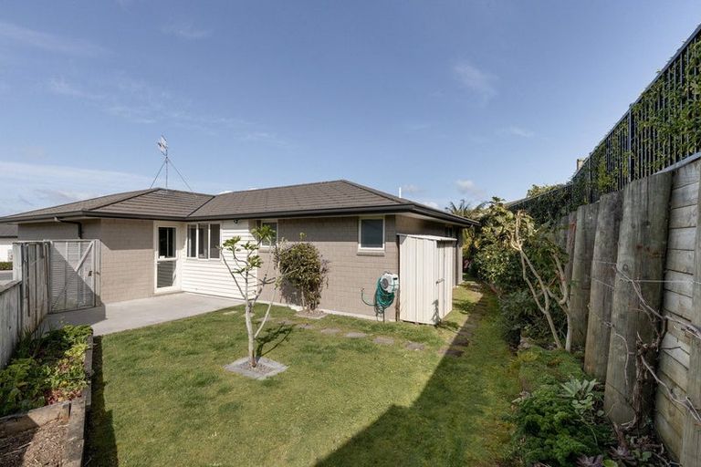 Photo of property in Waterview Estate, 57/4 Greystone Place, Omokoroa, 3114