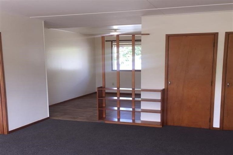 Photo of property in 2/1012 Plunket Street, Saint Leonards, Hastings, 4120