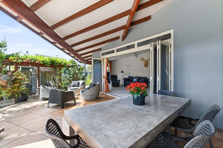 Photo of property in 207 Avenue Road, Greenmeadows, Napier, 4112