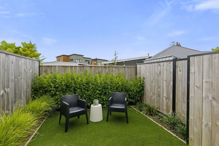 Photo of property in 5/4 Johnston Grove, Taita, Lower Hutt, 5011