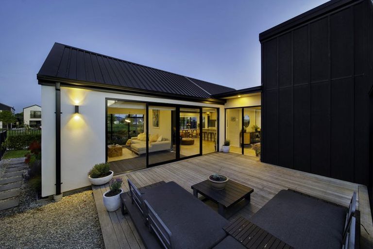 Photo of property in 2 Preferred Lane, Halswell, Christchurch, 8025