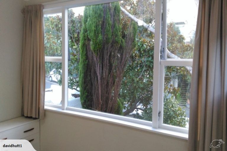 Photo of property in 61 Rolleston Street, Mount Cook, Wellington, 6021