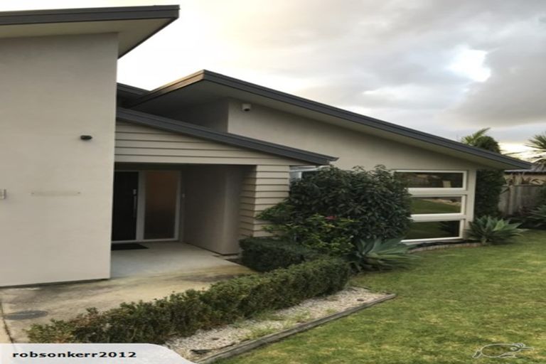 Photo of property in 50 Intrepid Crescent, Beachlands, Auckland, 2018