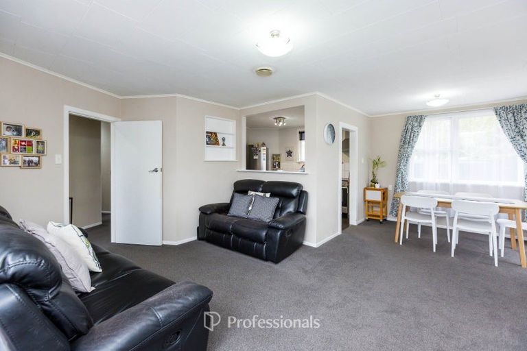 Photo of property in 26 Oregon Drive, Maoribank, Upper Hutt, 5018