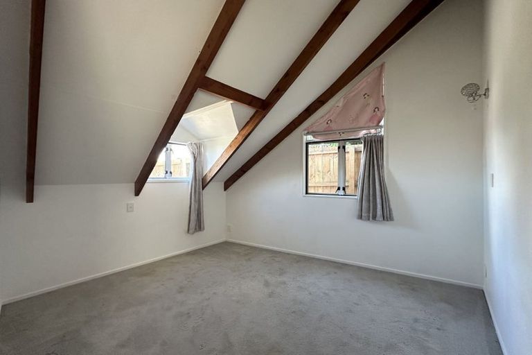 Photo of property in 195 West Harbour Drive, West Harbour, Auckland, 0618