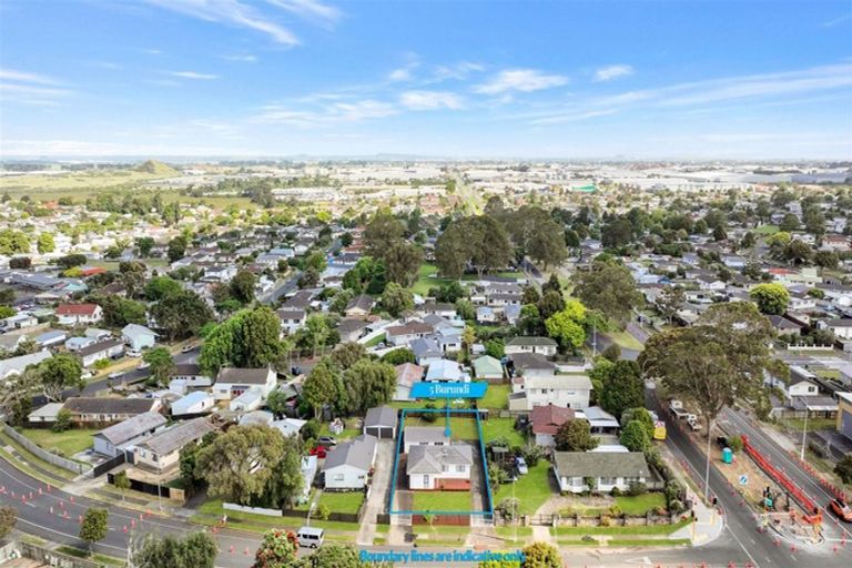 Photo of property in 5 Burundi Avenue, Clendon Park, Auckland, 2103