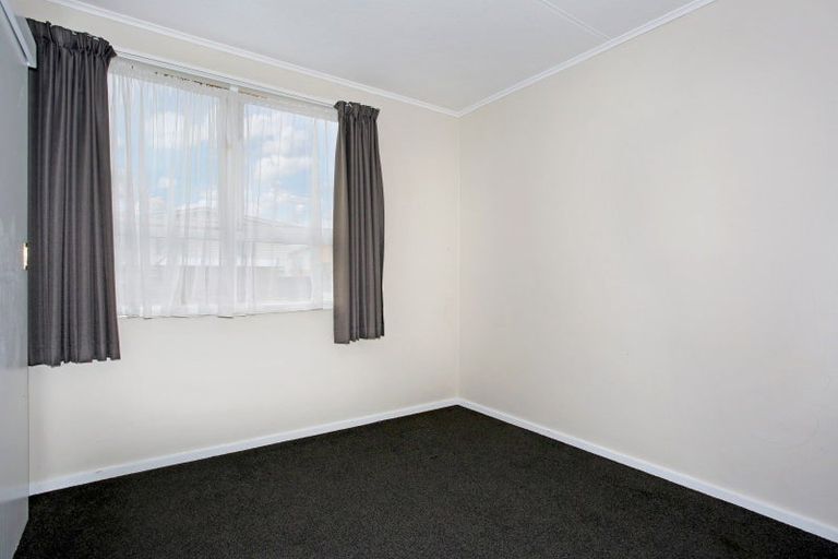 Photo of property in 3 Olive Crescent, Papatoetoe, Auckland, 2025