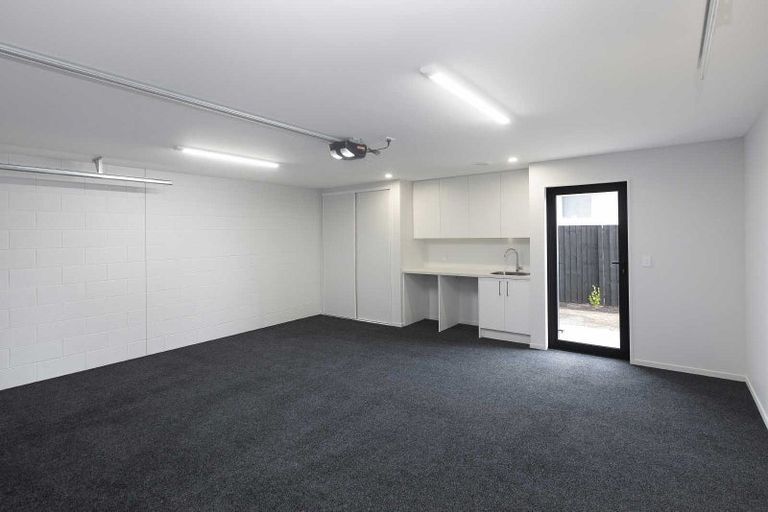 Photo of property in 1/117 Hills Road, Edgeware, Christchurch, 8013