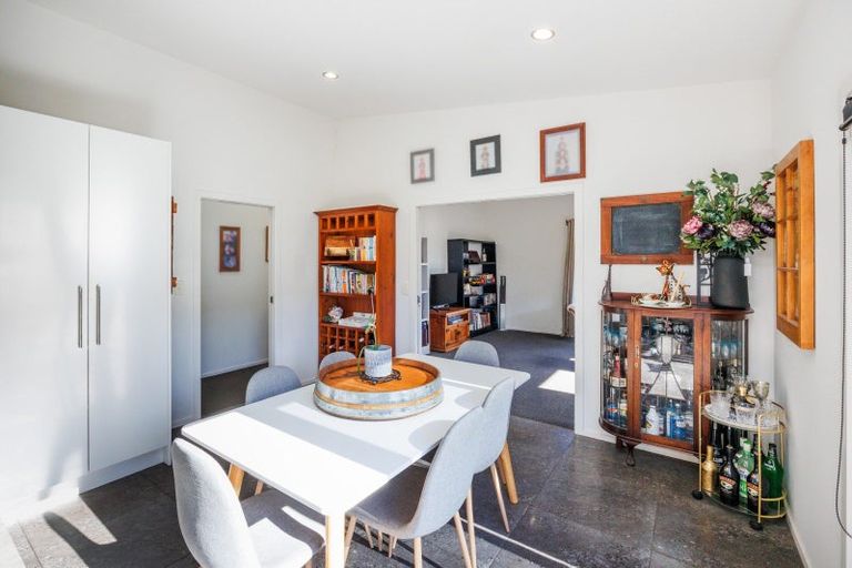 Photo of property in 51 Chestnut Close, Kelvin Grove, Palmerston North, 4414