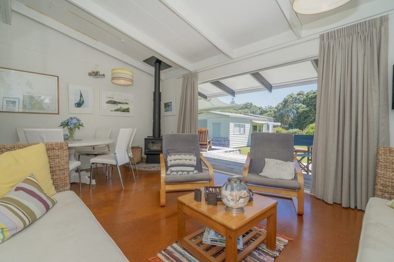 Photo of property in 13 Wigmore Crescent, Hahei, Whitianga, 3591