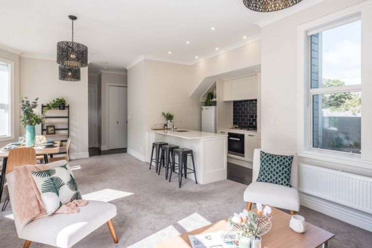 Photo of property in 51 Tinakori Road, Thorndon, Wellington, 6011