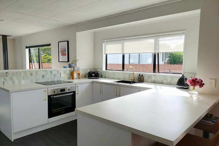 Photo of property in 5 Sequoia Place, Pukete, Hamilton, 3200