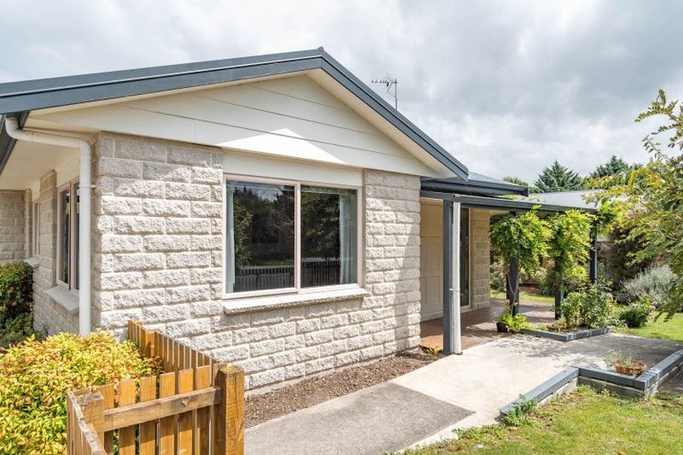 Photo of property in 123 Kent Street, Carterton, 5713