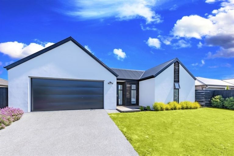 Photo of property in 23 Bradwell Crescent, Halswell, Christchurch, 8025