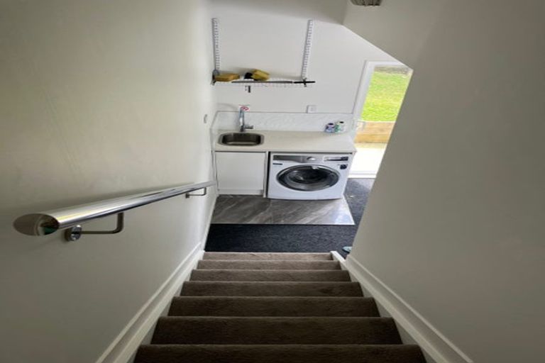 Photo of property in 12 Marae Road, Greenhithe, Auckland, 0632