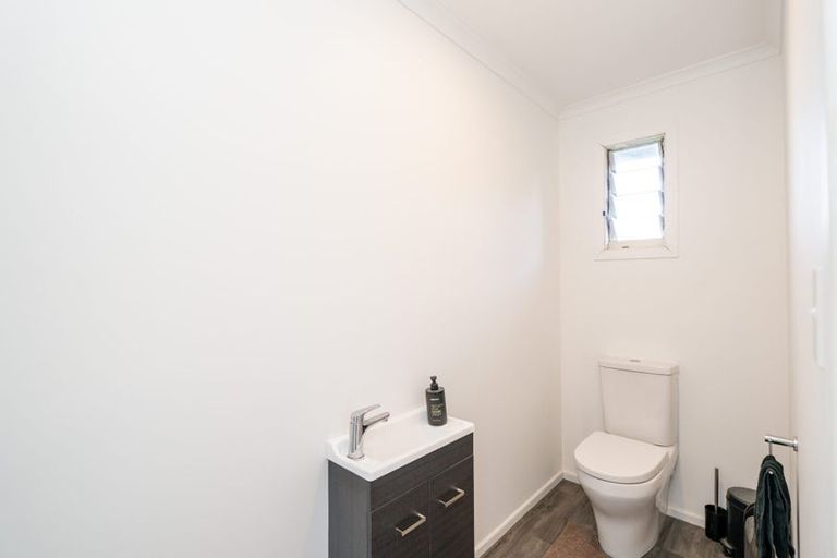 Photo of property in 16 Lorne Dacre Road, Lorneville, Invercargill, 9876