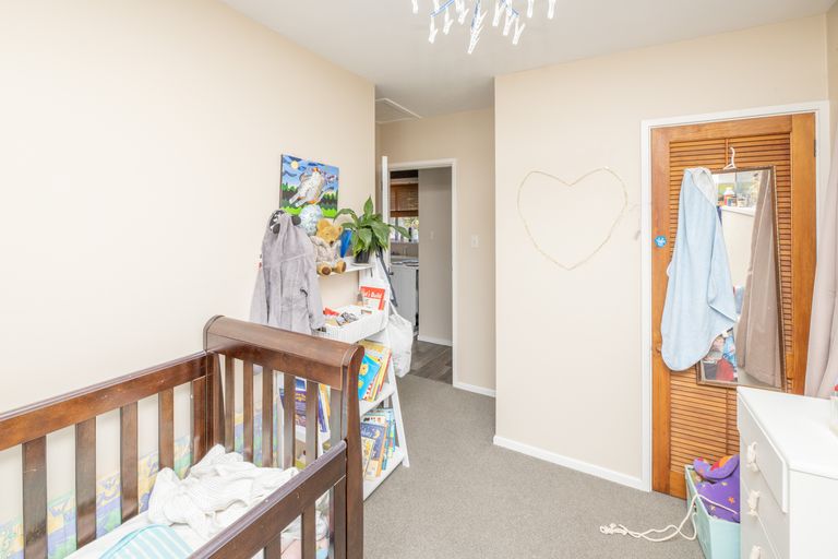 Photo of property in 2/15 Sandra Street, South New Brighton, Christchurch, 8062