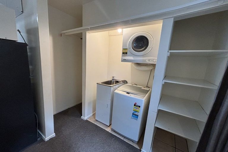 Photo of property in 56 Mortimer Terrace, Brooklyn, Wellington, 6021