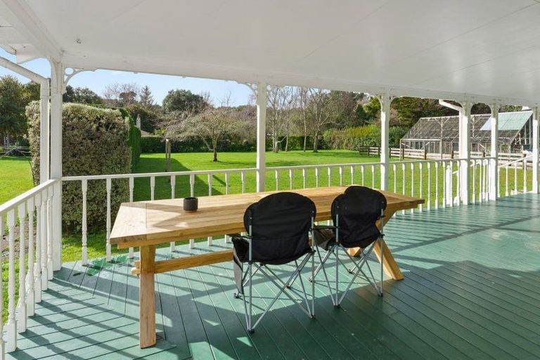 Photo of property in 12 County Road, Otaki, 5512