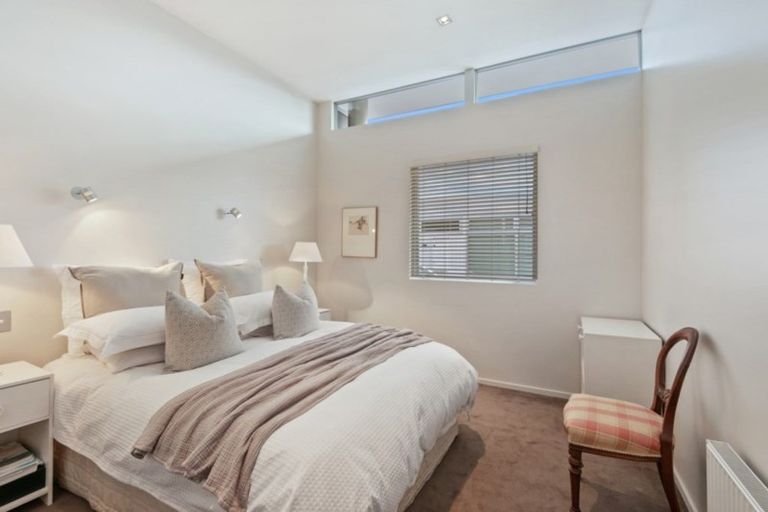 Photo of property in 26 Peacock Street, Christchurch Central, Christchurch, 8013