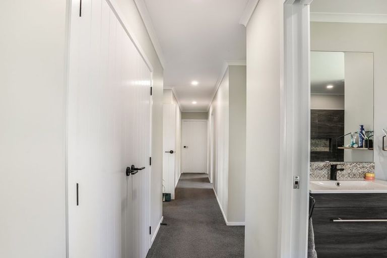 Photo of property in 19 Bragato Way, Te Kauwhata, 3710