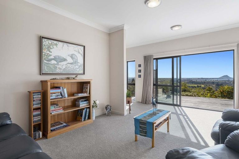 Photo of property in 7 Tobacco Hill, Welcome Bay, Tauranga, 3175