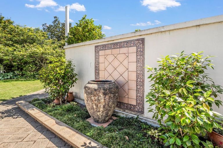 Photo of property in 8 Capri Place, Awapuni, Palmerston North, 4412