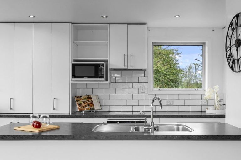 Photo of property in 28 Fitzgerald Street, Whitecliffs, Coalgate, 7673