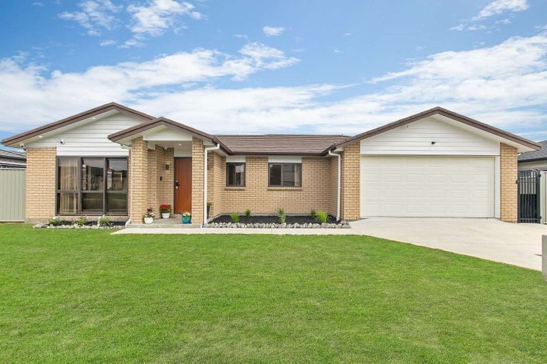 Photo of property in 10 Ancroft Street, Papakura, 2110