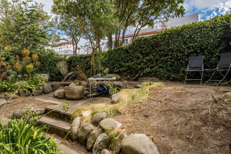 Photo of property in 115 Molesworth Street, Thorndon, Wellington, 6011