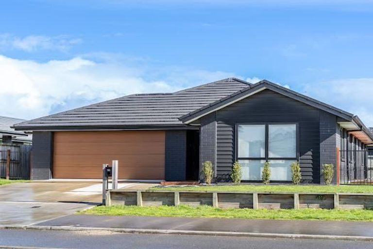 Photo of property in 19 Kimbrae Drive, Rototuna North, Hamilton, 3210