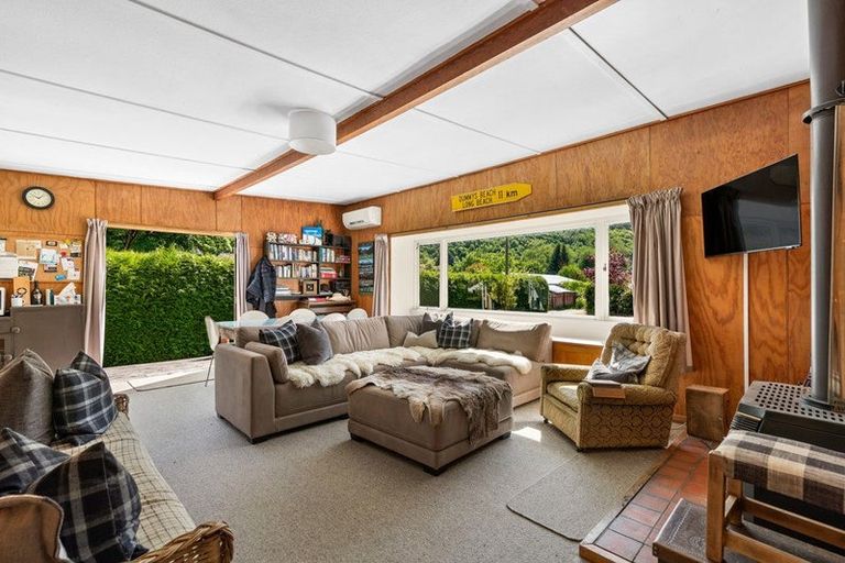 Photo of property in 22 Cardigan Street, Arrowtown, 9302