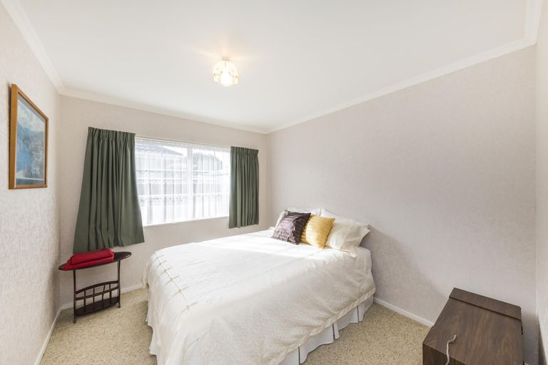 Photo of property in 23 Rangitira Avenue, Palmerston North, 4414